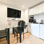 Apartma N\'Poznam Tobacna 2