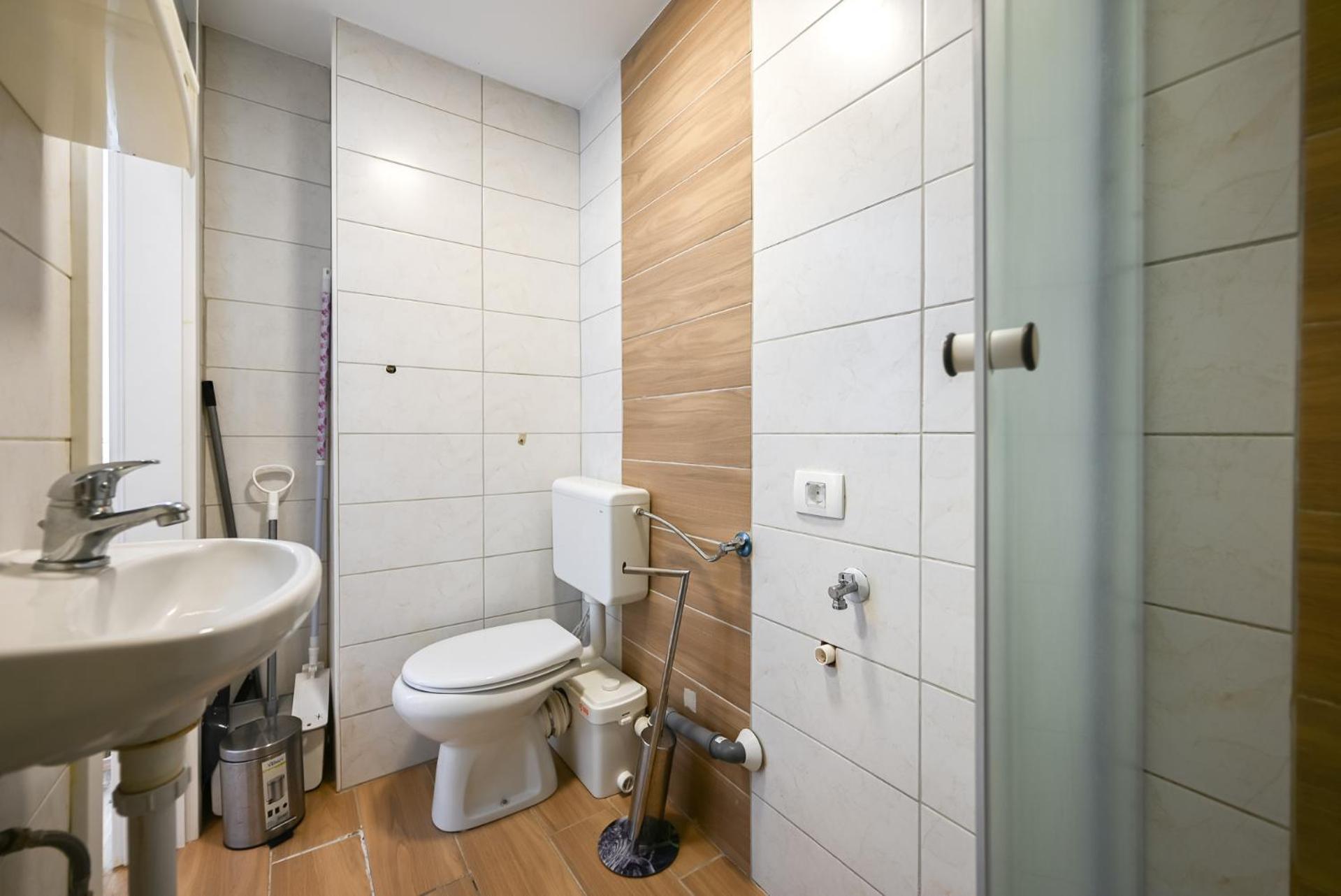 Apartment Apartma N'poznam Tobacna 2 Ljubljana